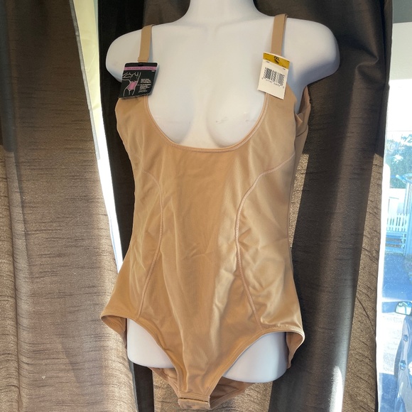 Maidenform Intimates & Sleepwear Maidenform All Over Solutions 4xl